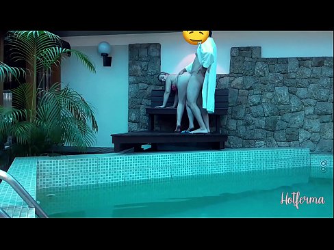 ❤️ باس خدمتکار را به استخر دعوت می کند، اما نتوانست در برابر گرمایش مقاومت کند ❤❌ پورنو در fa.zoomporno.ru ❌❤