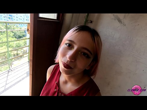 ❤️ دانش آموز حسی یک غریبه را در بیرون می مکد - تقدیر روی صورتش ❤❌ پورنو در fa.zoomporno.ru ❌❤